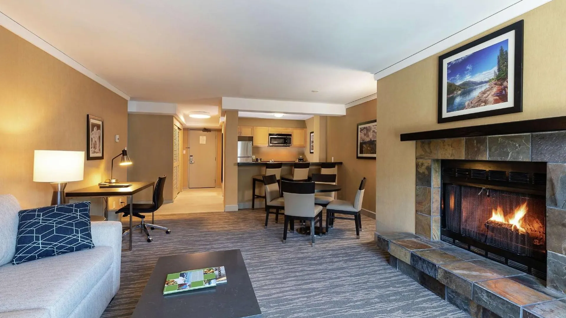 Hilton Whistler Resort & Spa 5*,